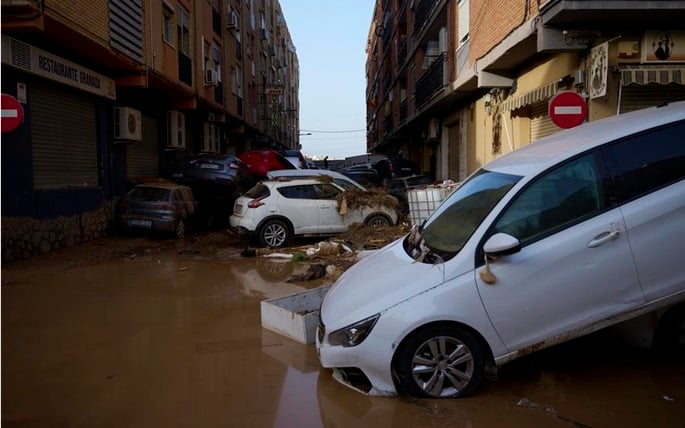 All weekend games in Valencia postponed after tragic floods