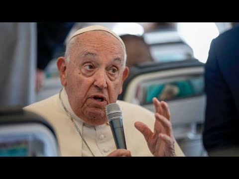 Pope&#39;s calls doctors who perform abortions &#39;hitmen,&#39; sparking online furore