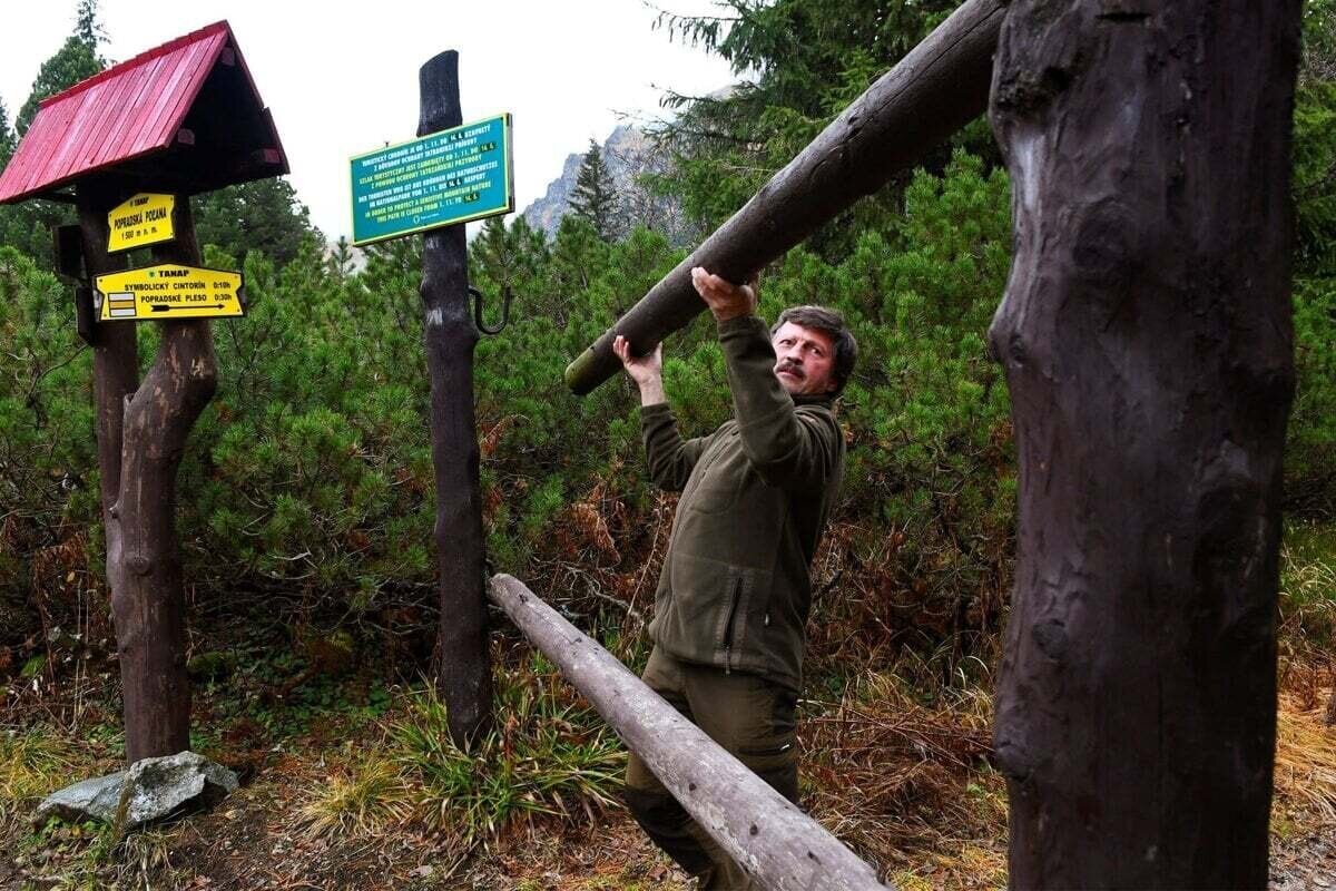 Final days for adventurers: Popular High Tatras trails set to close for winter