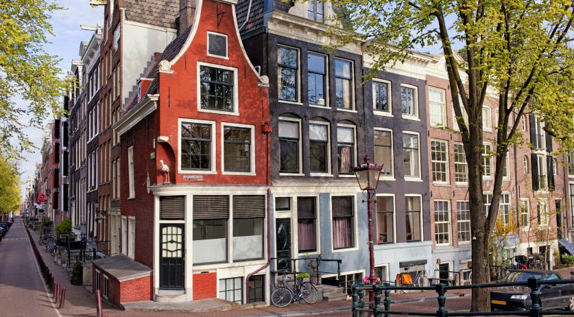 Amsterdam stepping up checks on bed and breakfast permit holders