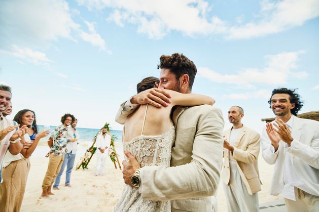 Is marriage the key to happiness? Unmarried people are 80pc more likely to be depressed, study finds