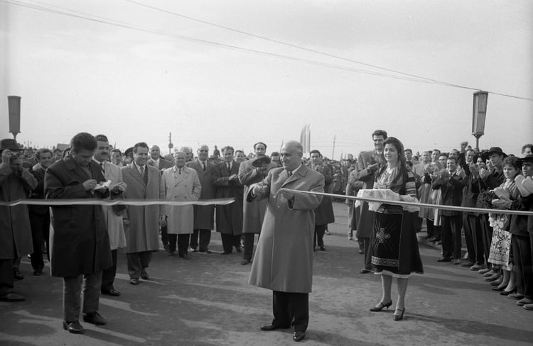 Nov. 5, 1963: Unveiling of Kremikovtzi Steel Complex