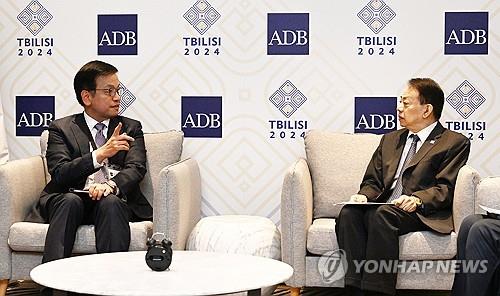 S. Korea, ADB agree on stronger cooperation for supply chains, climate change