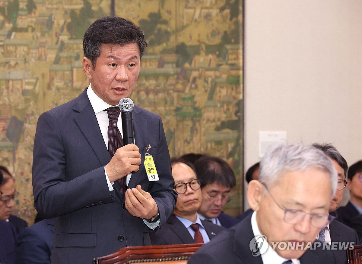 KFA mulls appealing sports ministry's demand for discipline on its chief