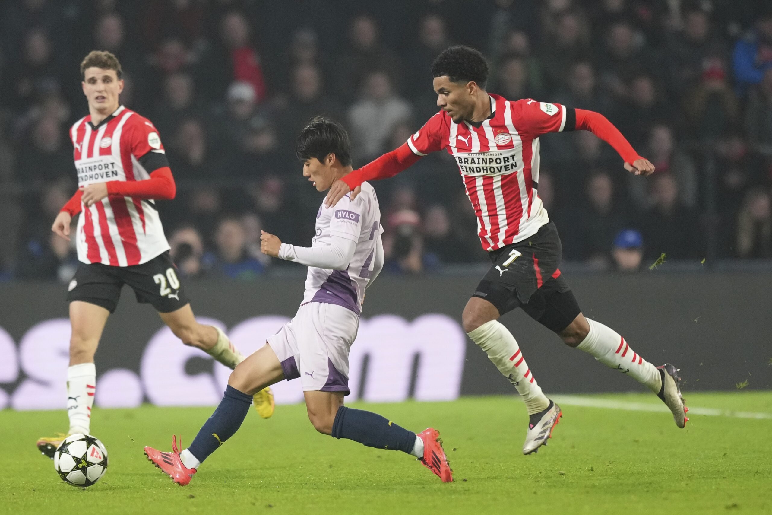 PSV 4-0 Girona: Tillman rings up emphatic Champions League win