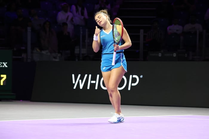 Tennis: Paolini KO'd by Zheng in WTA Finals