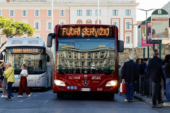 24-hour local public transport strike kicks off across Italy