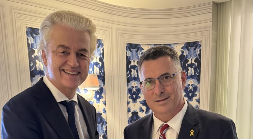 Dutch PM exits EU talks to join Amsterdam Jews after riots; Wilders meets Israeli leaders