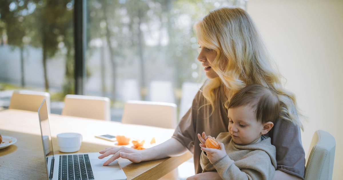 Czech women still delaying parenthood for careers but trend is slowing down