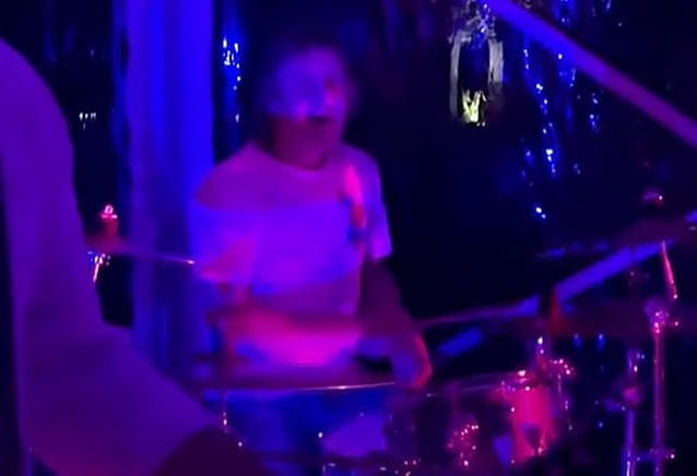 Watch: AC/DC Drummer PHIL RUDD Makes Return To Live Stage With New Zealand Party Band