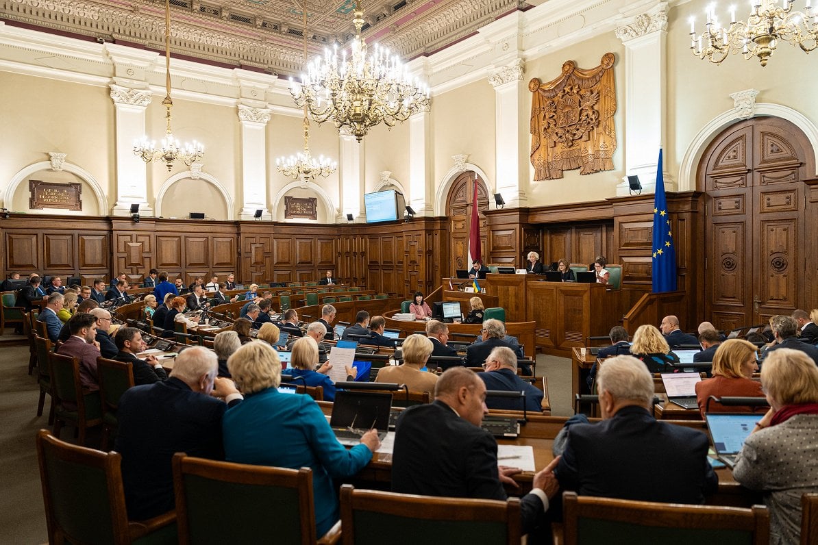 Should State Audit review Saeima's spendings?