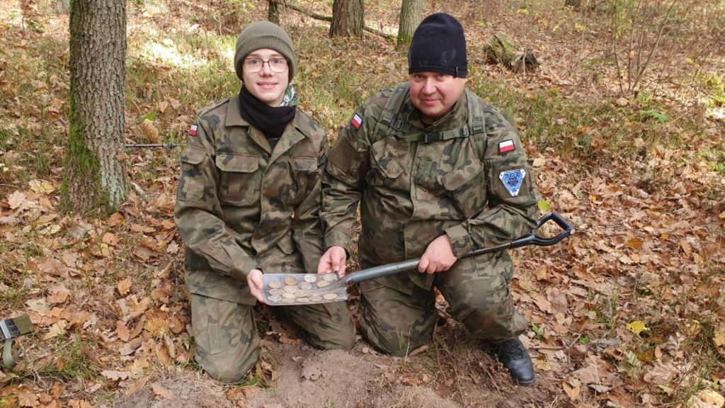 16th-century coin hoard valued over $120,000 unearthed by father, son in Poland