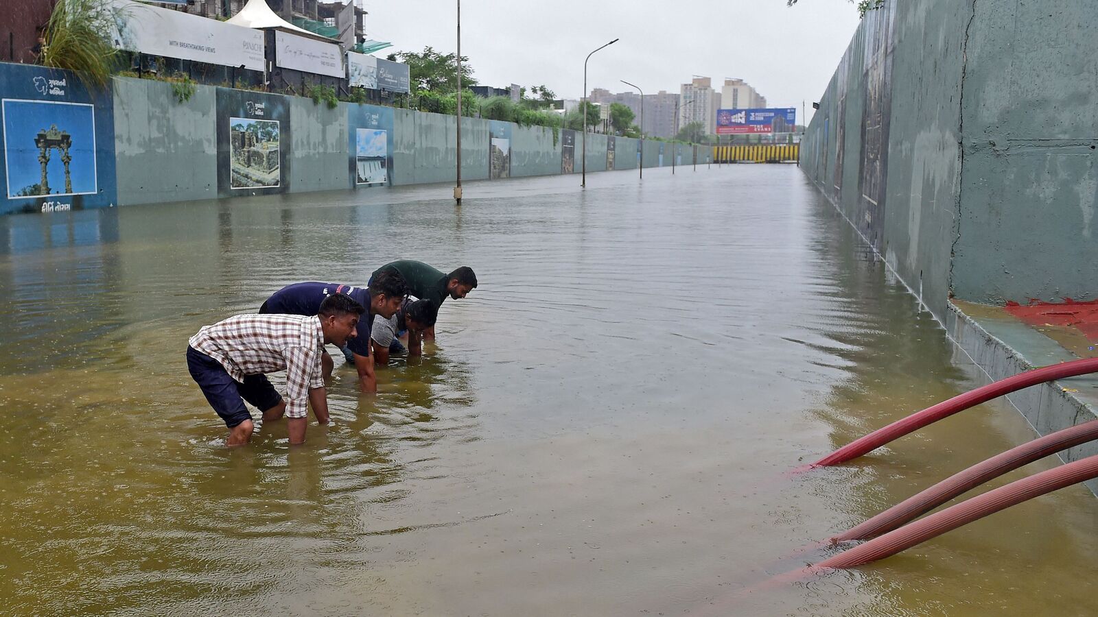 India News Today Live Updates on November 12, 2024 : Chennai weather today: Tamil Nadu districts to receive heavy rainfall this week, IMD alert in Tiruvallur, Thanjavur, etc