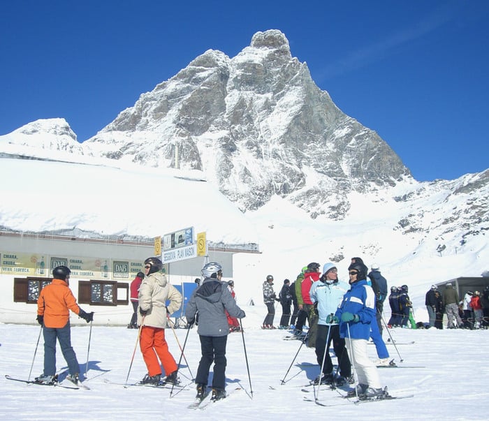 Winter tourism down 3% says poll