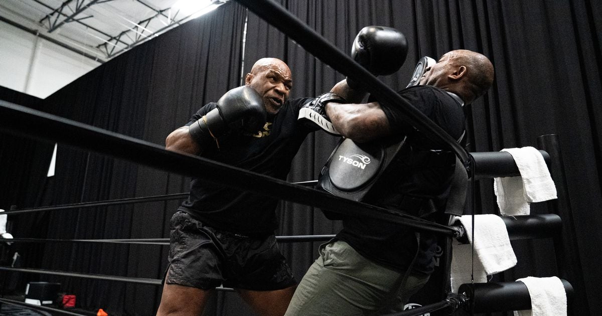 Mike Tyson leaves sparring partner with black eye before Jake Paul fight