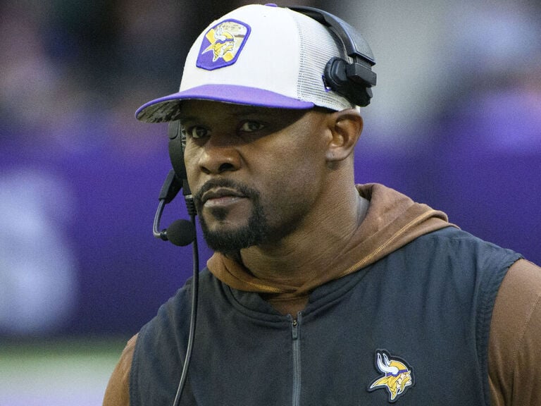 Vikings' Flores 'certainly' wants to be NFL head coach again