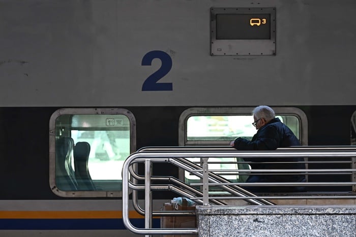 Train ticket inspector attacked by passenger near Pavia