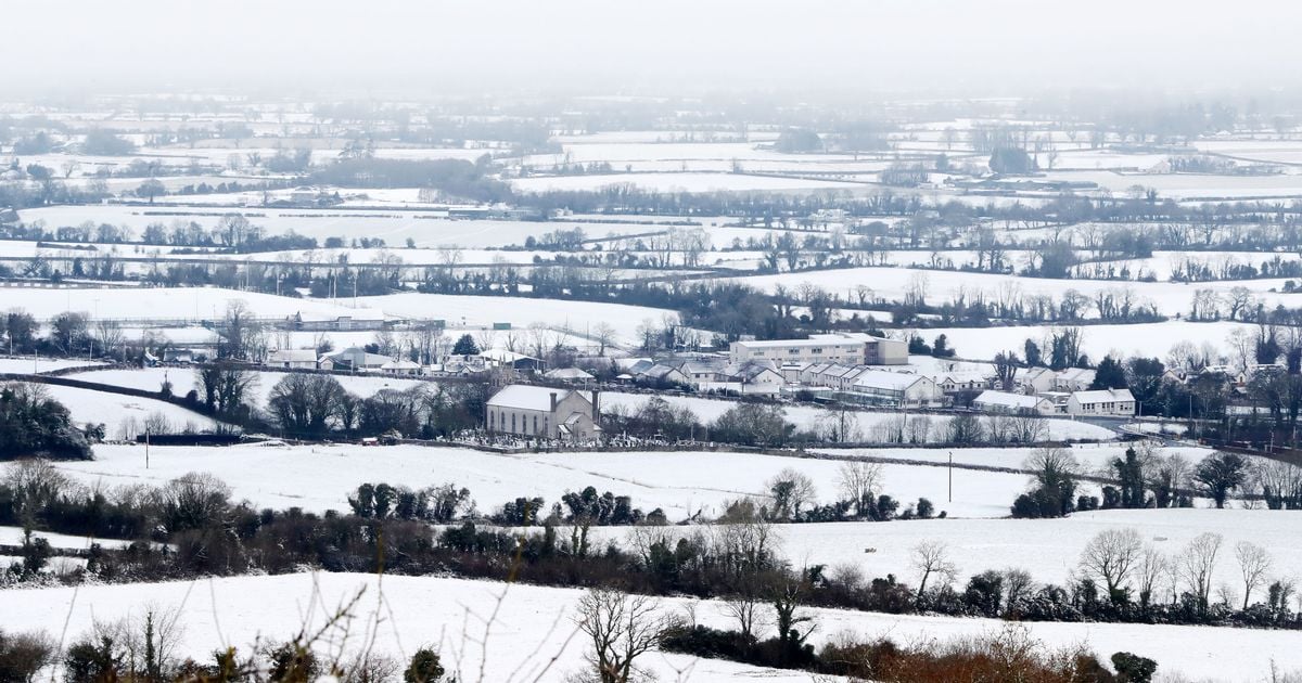 Ireland weather: Live snow tracker shows high-risk areas as Met Eireann sounds Arctic warning