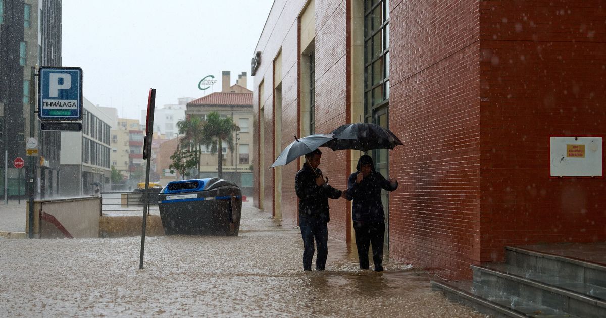 New Spain weather warning for Brits as country hit with deadly floods