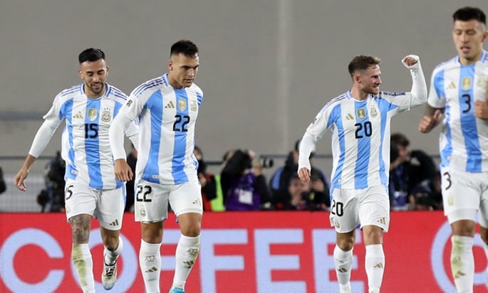 Paraguay shock Argentina in WC qualifier