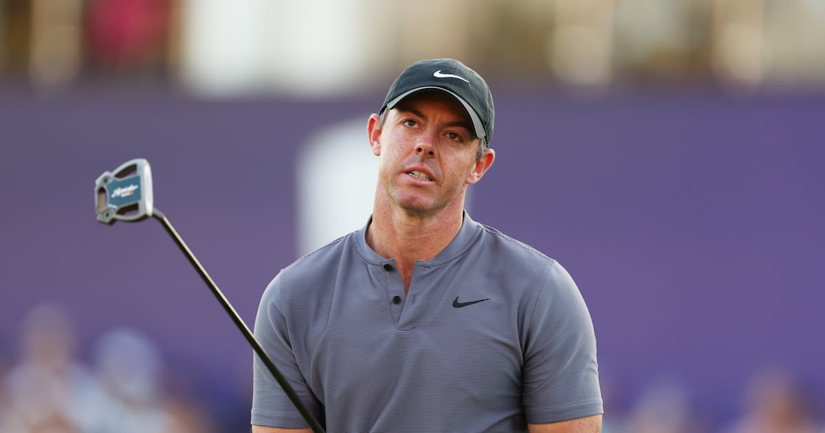 Rory McIlroy hits speedbump but remains in contention for twin titles