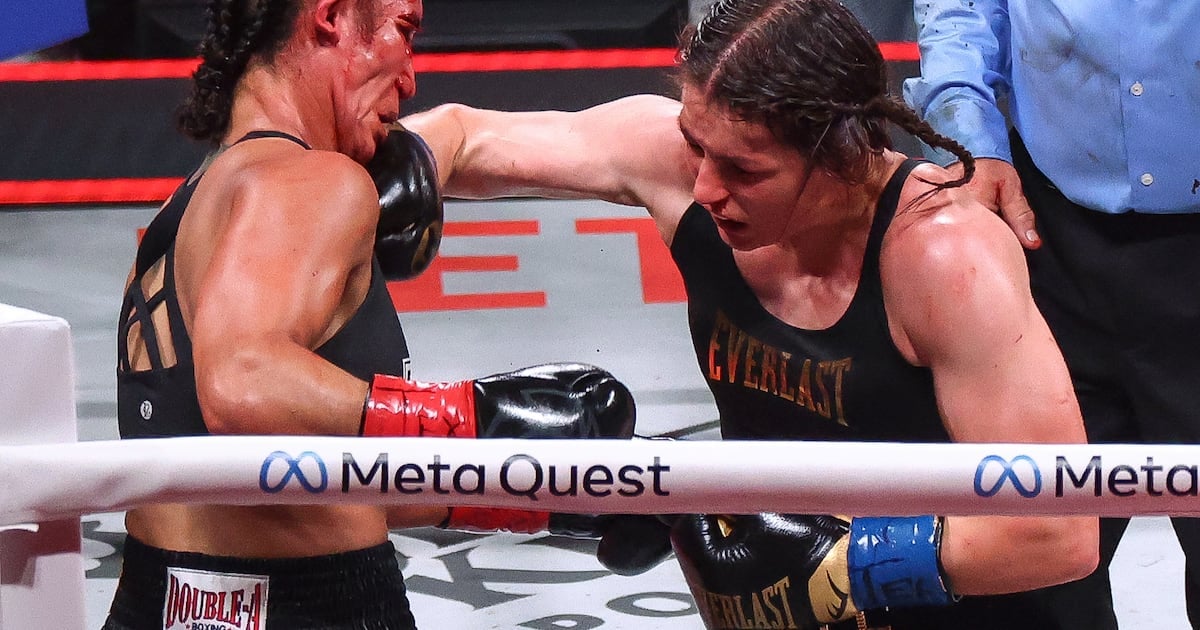 Katie Taylor narrowly beats Amanda Serrano in a contest wreathed in greatness