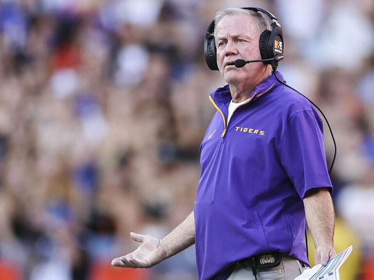 LSU's Brian Kelly screams at 1 player, gets yelled at by another in loss at Florida