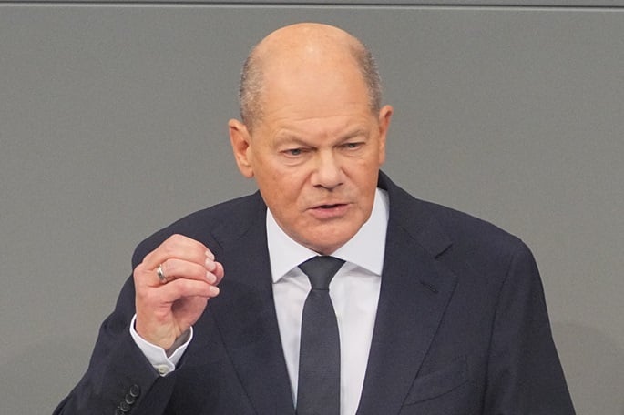 Scholz defends phone call on Ukraine with Putin