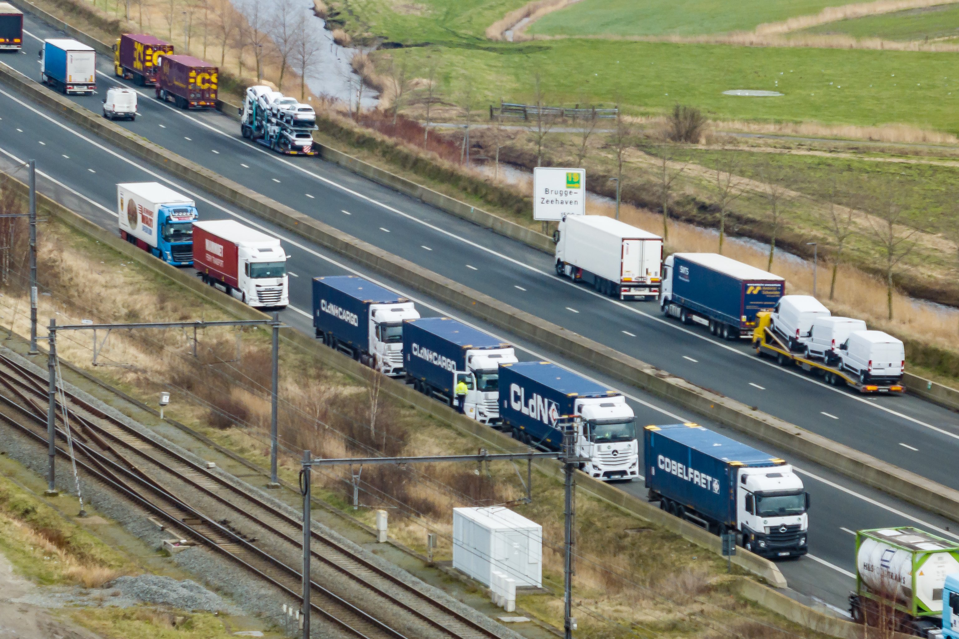 Spot checks on trucks at Zeebrugge reveal major failings