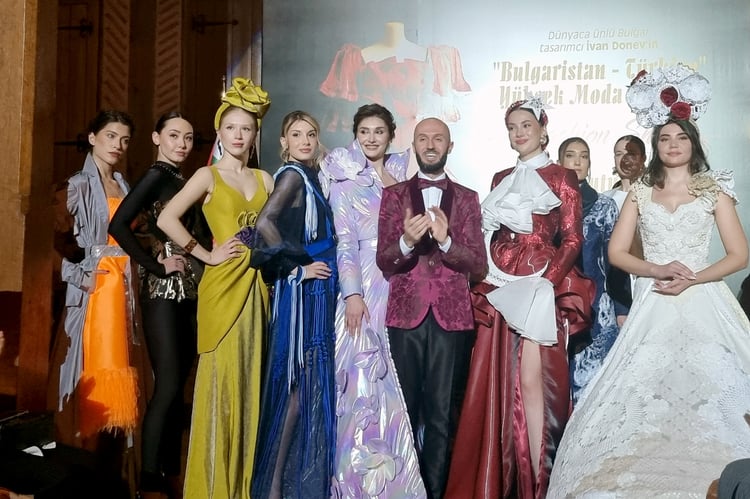 Fashion Show by Bulgarian Designer Ivan Donev Held in Ankara 