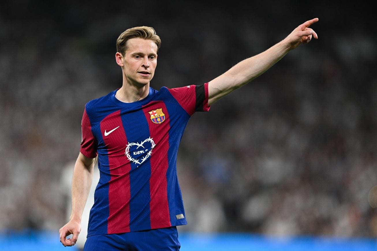 Ex-Real Madrid Star Advises De Jong To Leave FC Barcelona