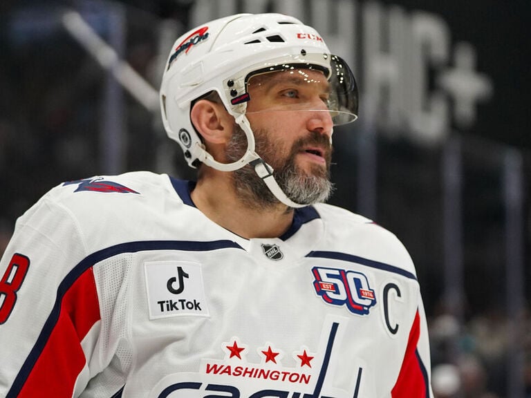 Ovechkin week-to-week following knee-on-knee collision