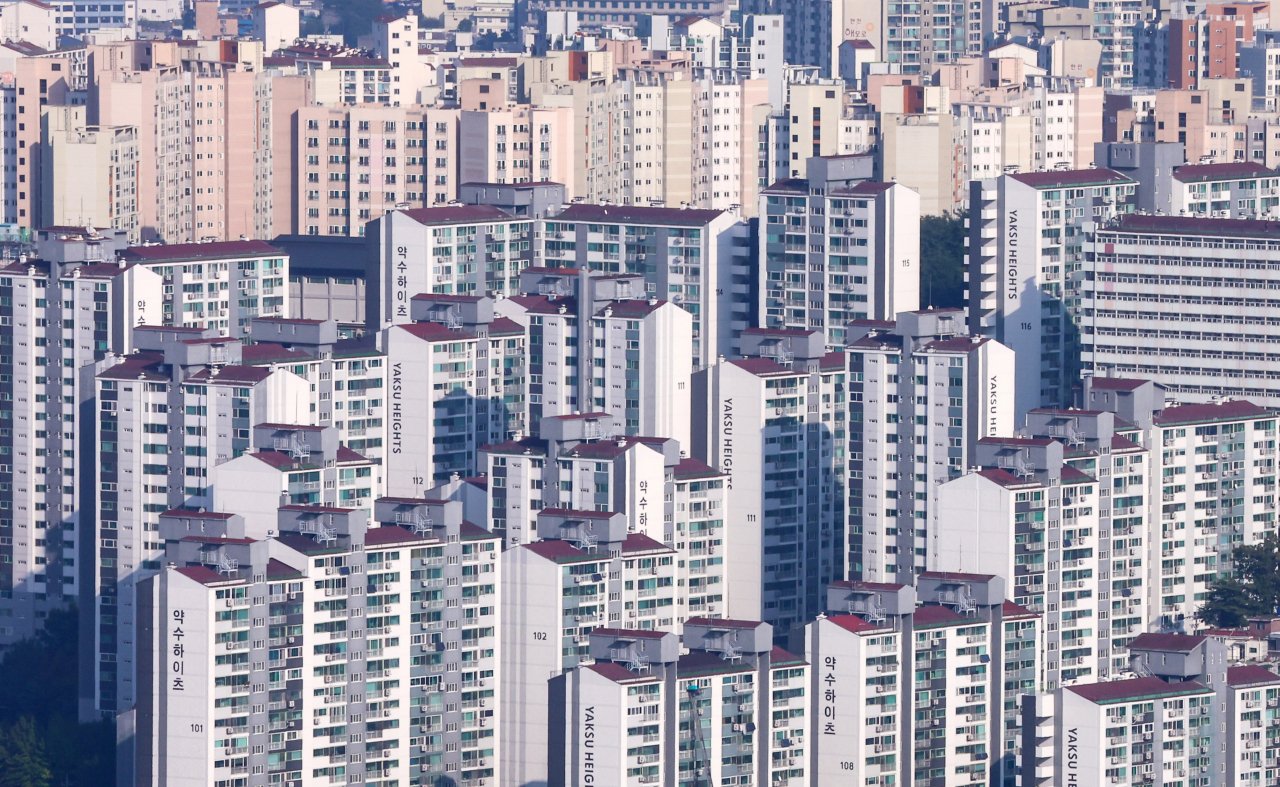 [More than APT] Why apartment complexes flourish in Korea