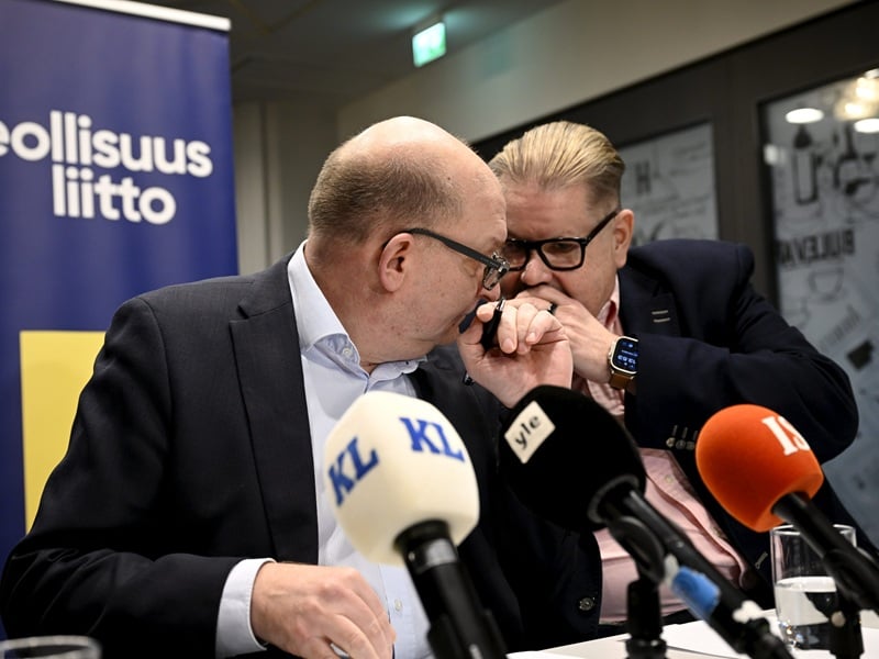 Two Finnish unions issue strike warning to technology industry