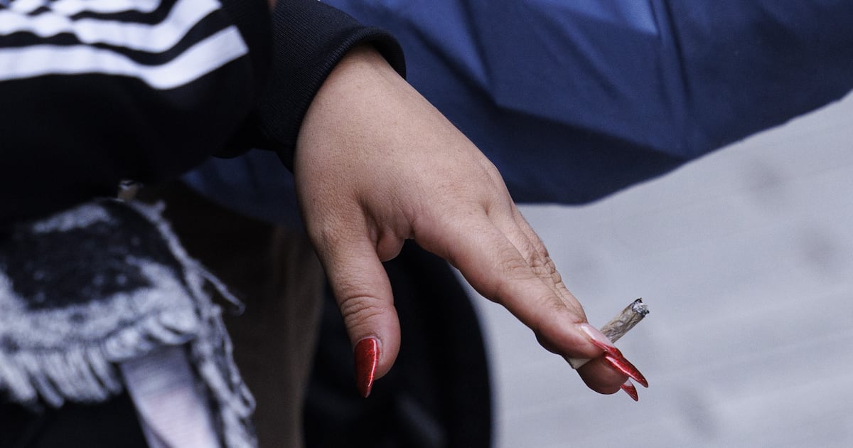 Progression in education system and deprivation linked to smoking 