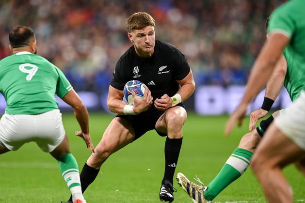 Leinster await news on Jordie Barrett as new signing sent for scans on fresh knee injury