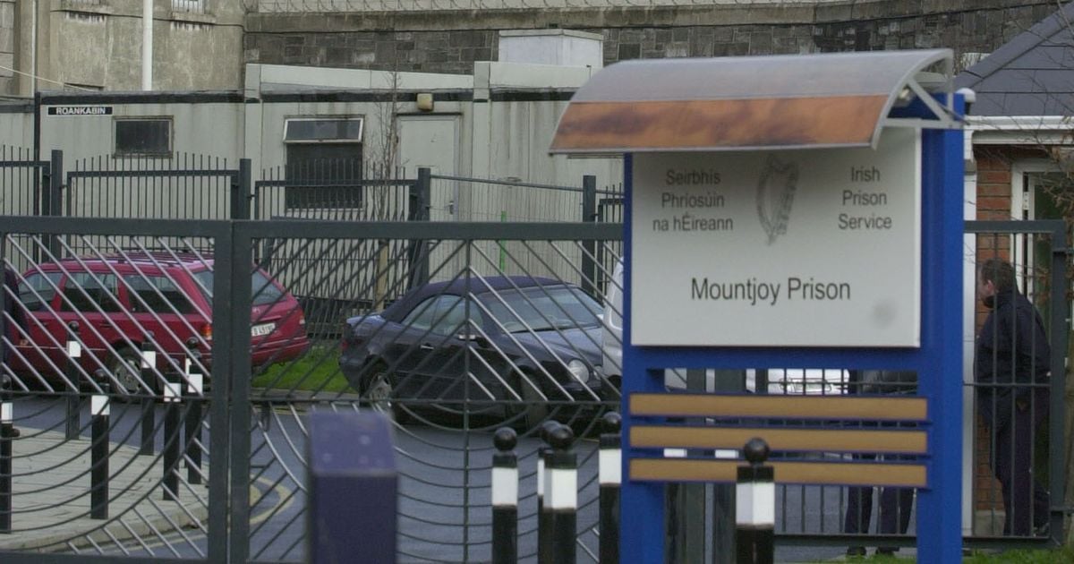 Mountjoy prisoner rushed to hospital after being slashed in stomach by fellow inmate