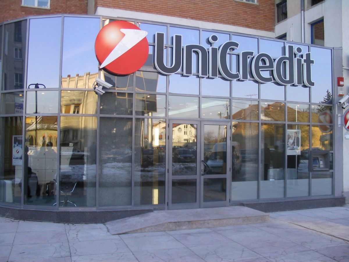 UniCredit Bank concludes its largest issue of unsecured corporate bonds on the local market, worth RON 750 M