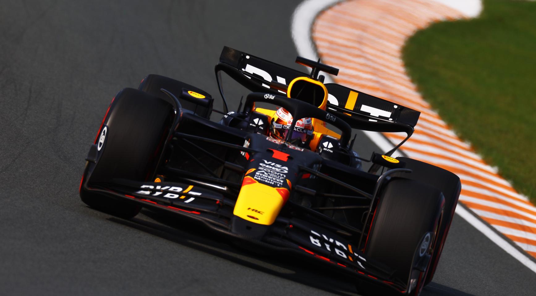 Wrong rear wing leaves Verstappen struggling in Las Vegas