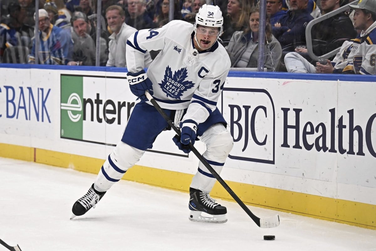 Maple Leafs' Matthews says Wednesday return possible after visiting doctor in Germany