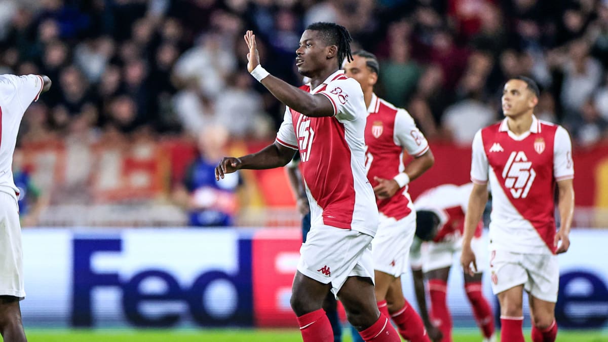 Monaco - Roter Stern: Tor zum 2:1 durch Embolo in der 45.+4 Minute