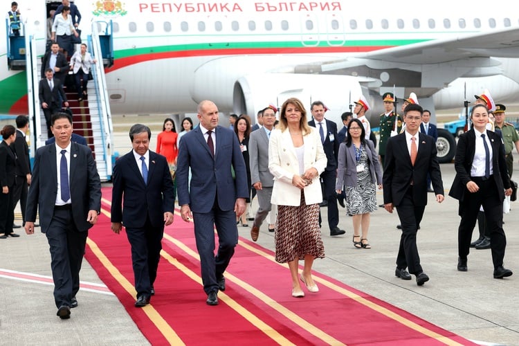 President Radev Arrives on Official Visit in Vietnam 