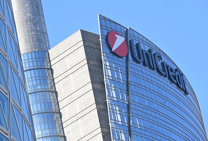 UniCredit launches 10 bn all-share bid for Banco BPM