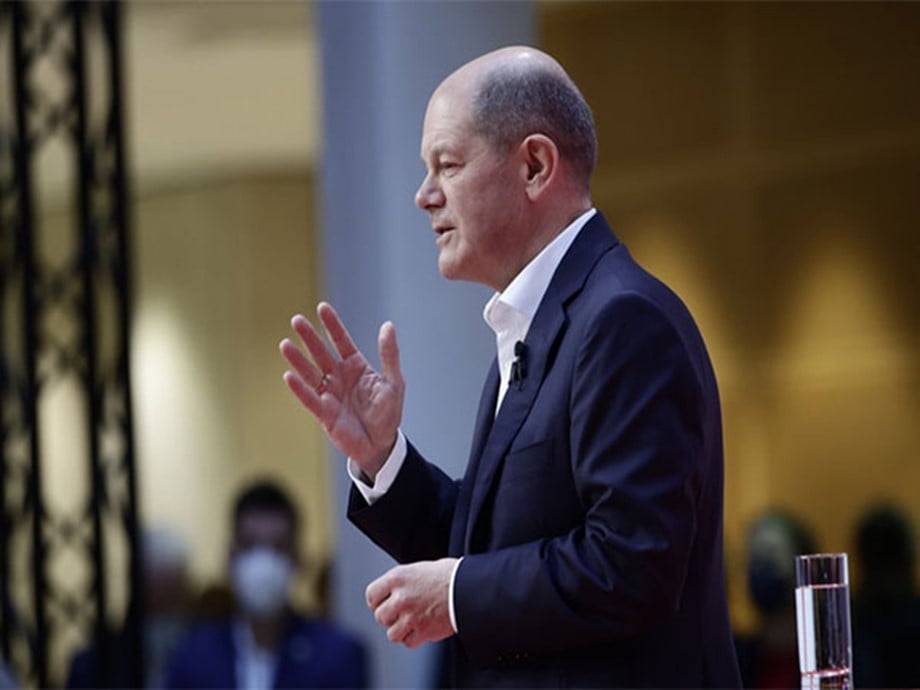 Chancellor Scholz Leads SPD into Snap Election