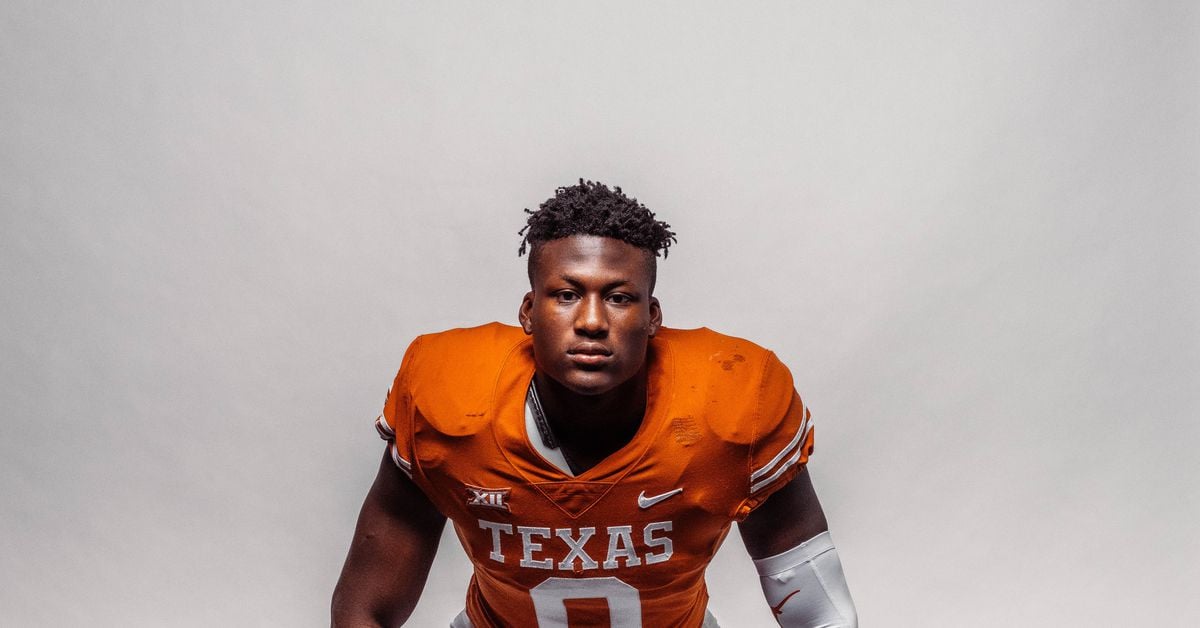 Longhorns Daily News: Texas LB Anthony Hill Jr. named SEC co-defensive player of the week