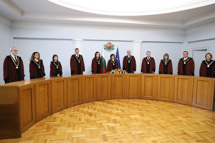 Constitutional Court Admits Five Cases Challenging Legality of Oct. 27 Parliamentary Elections