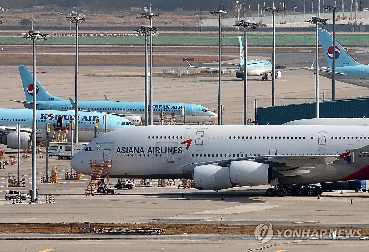 EU gives final approval of Korean Air-Asiana Airlines merger: company