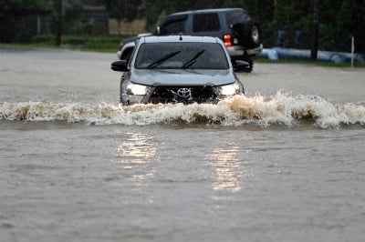 More rain coming: MetMalaysia warns of continuous downpours in Kelantan, Terengganu, Perak, Pahang, Perlis, Kedah, Penang and Johor until tomorrow