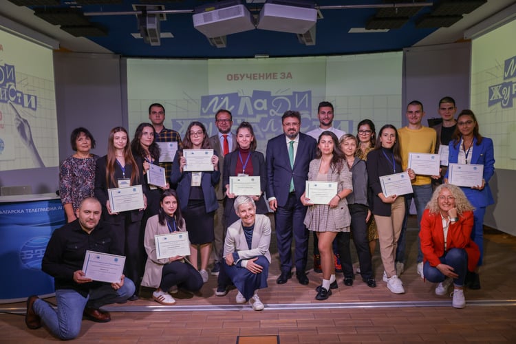 Four Young Journalists Continue Their Training in Brussels under European Parliament Programme