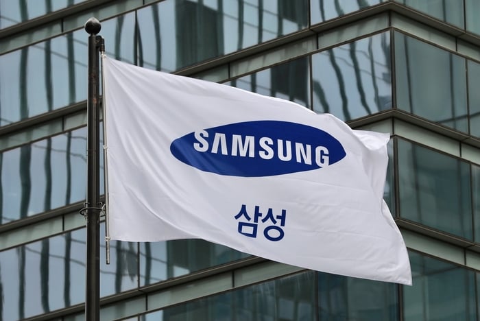 Samsung promotes tech-savvy execs to tackle challenges